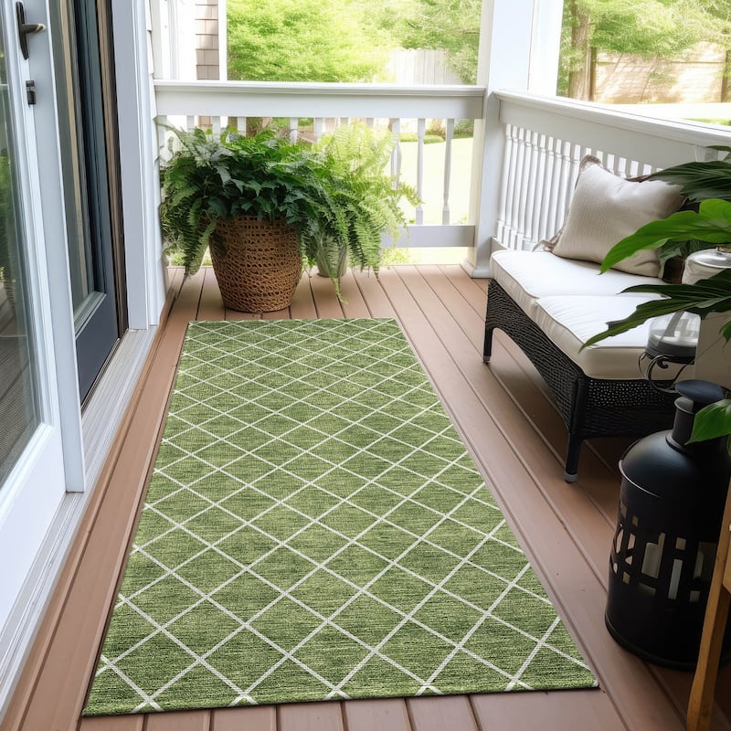 Machine Washable Indoor/ Outdoor Chantille Diamond Trellis Rug - Green - 2'3" x 7'6"