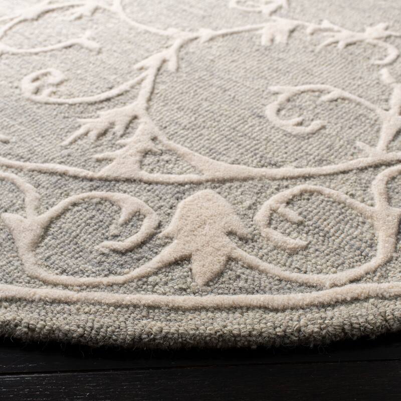 SAFAVIEH Handmade Micro-Loop Tomke Wool Rug