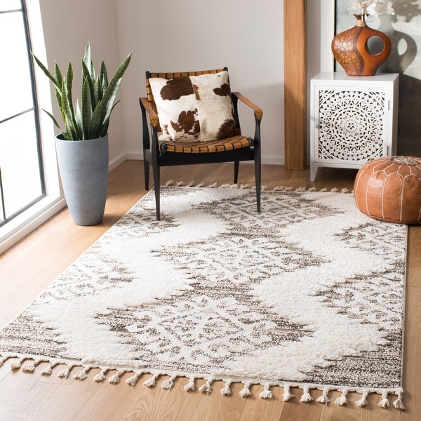 SAFAVIEH Moroccan Tassel Shag Iulieana 2-inch Thick Rug. Opens flyout.