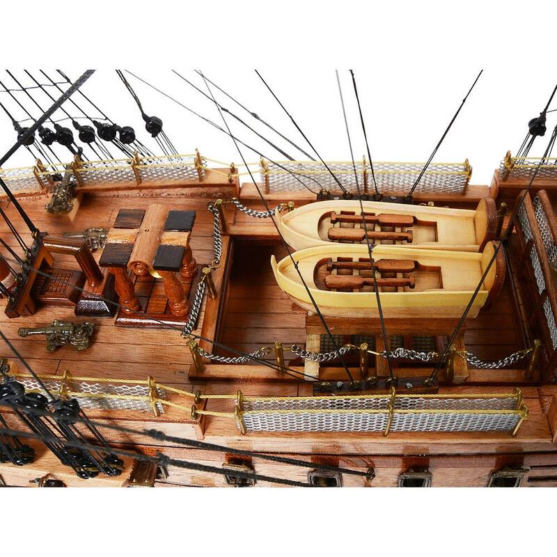 Ultimate HMS Victory Combo: A Model Ship and Classic Hat