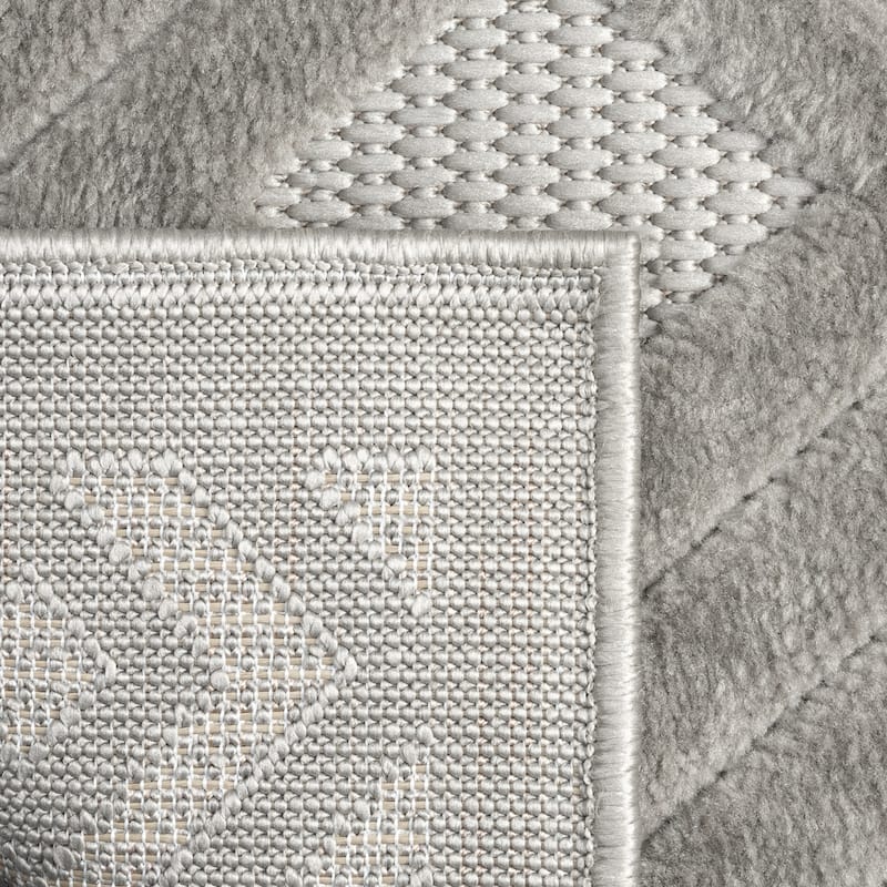 Sevita Modern Diamond Indoor/Outdoor Area Rug