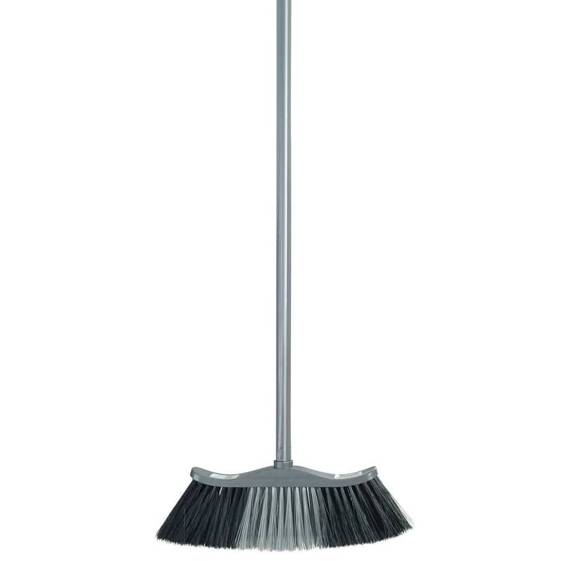 Superio Crescent Broom
