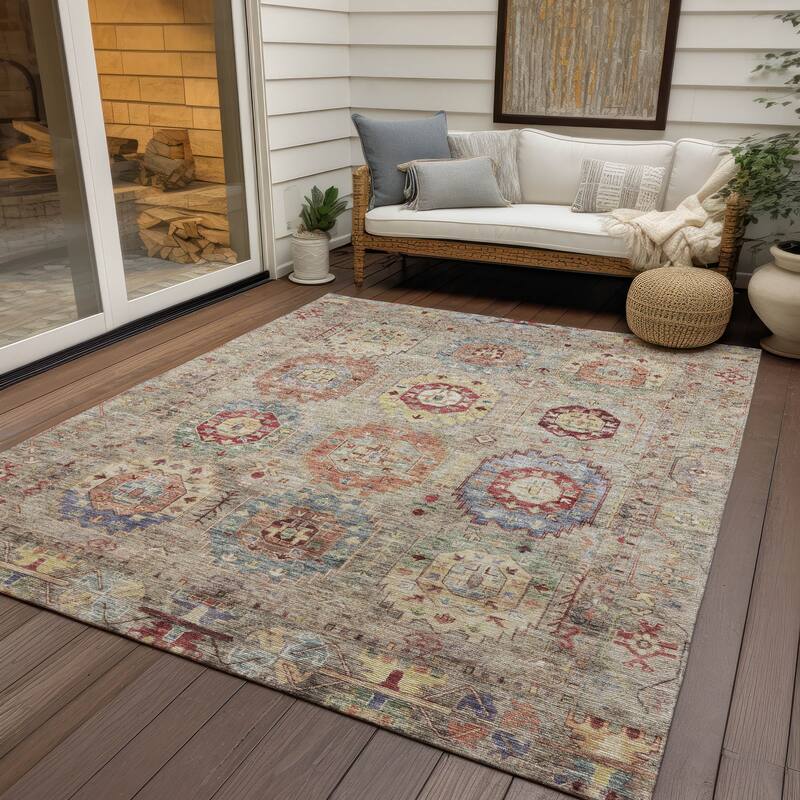 Machine Washable Indoor/ Outdoor Vintage Traditional Chantille Rug