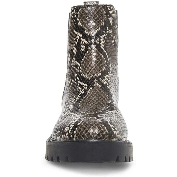 steve madden gliding lug chelsea Cinosural International School