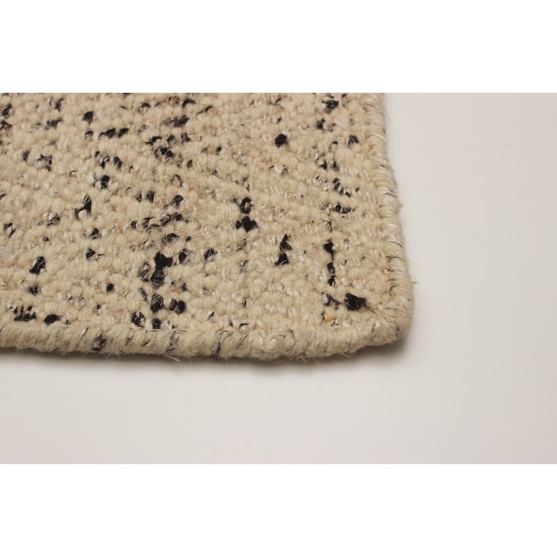 Sienna Cream Rug 5'2" x 7'4" - 5'2 x 7'4
