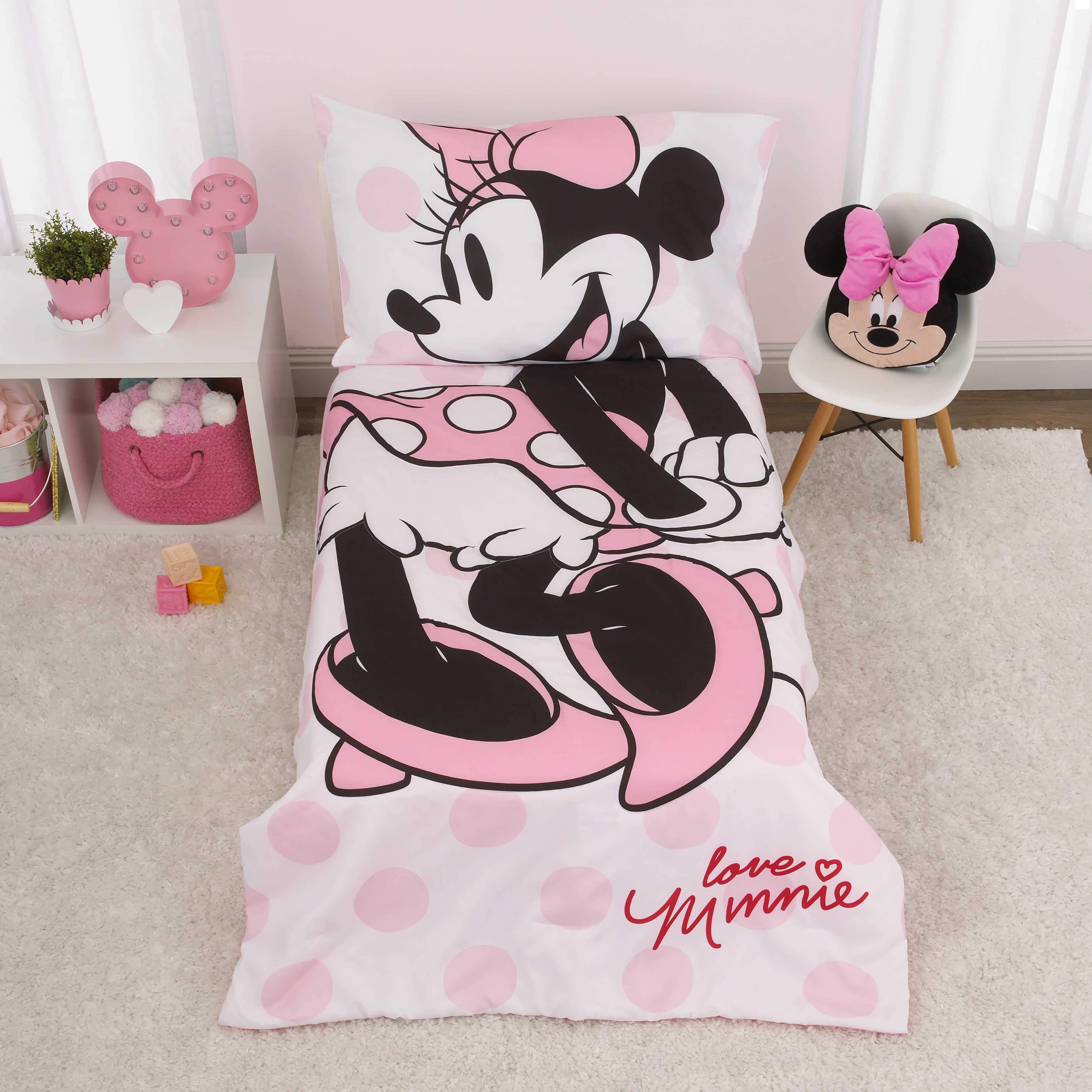 Disney minnie mouse bed top