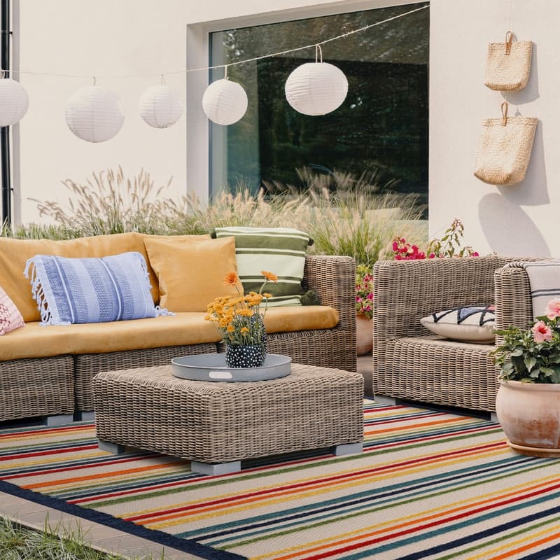 Superior Coastal Stripe Geometric Modern Indoor Outdoor Area Rug - 4' x 6' - Cream