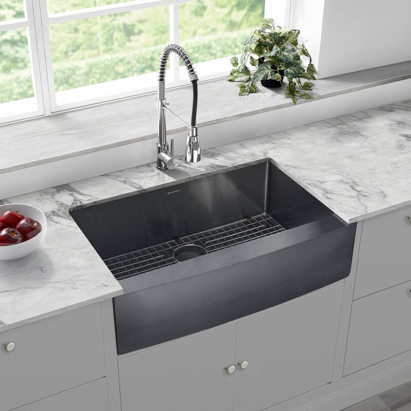 Rivage 33 x 21 Single Basin Farmhouse Kitchen Sink - 33" x 21" - Black
