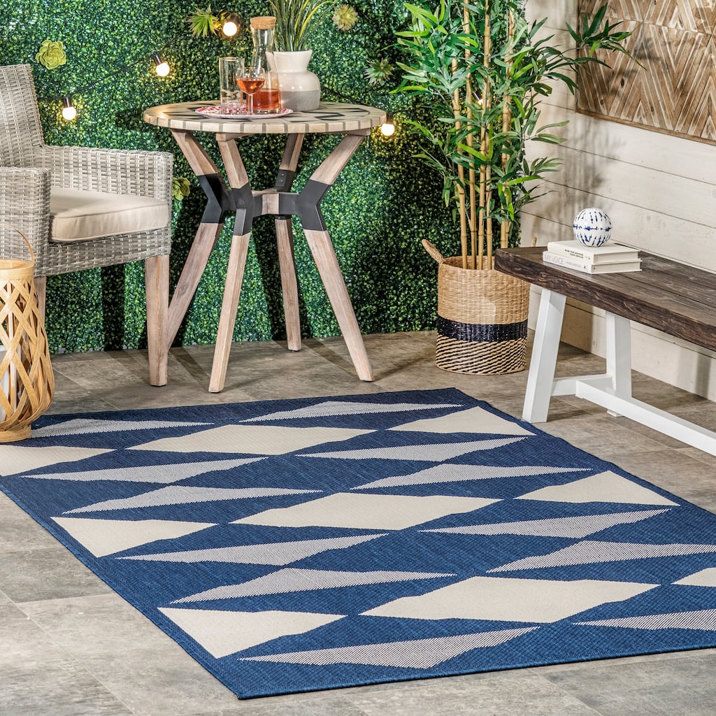 Nuloom Mickey Geometric Indoor/Outdoor Area Rug
