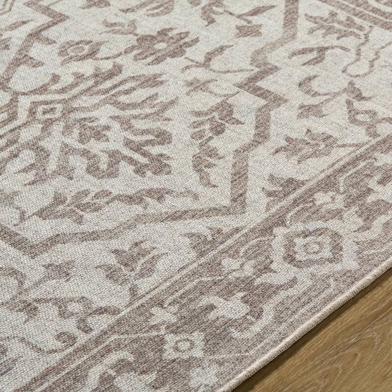 Livabliss Judie Traditional Area Rug