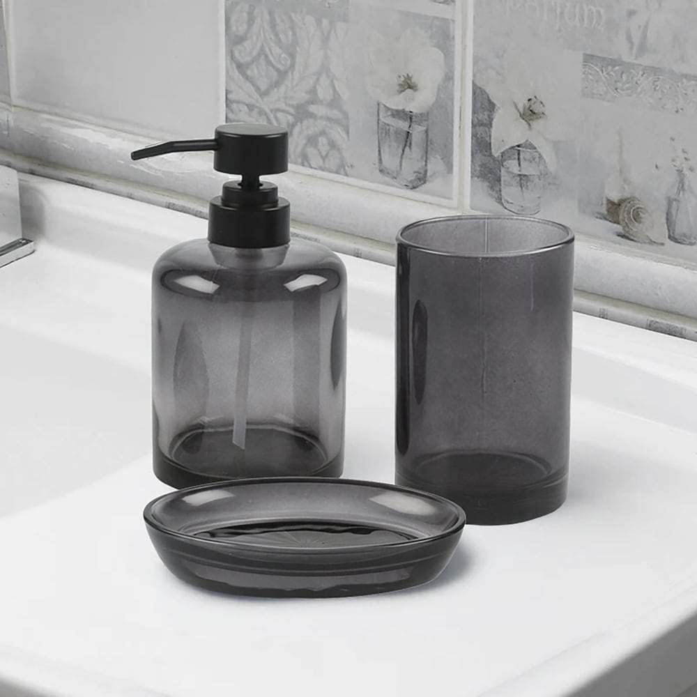 https://ak1.ostkcdn.com/images/products/is/images/direct/fc87e4e240b54182b1640296c8bf7146a095c303/Black-Elegant-Glass-Bathroom-Accessories-Set---Soap-Dispenser%2C-Soap-Dish-%26-Tumbler.jpg