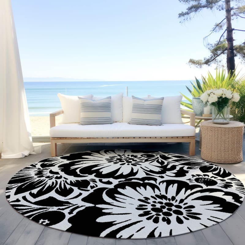 Machine Washable Indoor/ Outdoor Whimsy Floral Chantille Rug