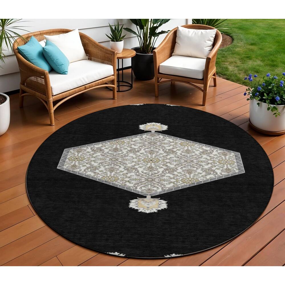 HomeRoots Oriental Traditional Rectangle Outdoor Rug