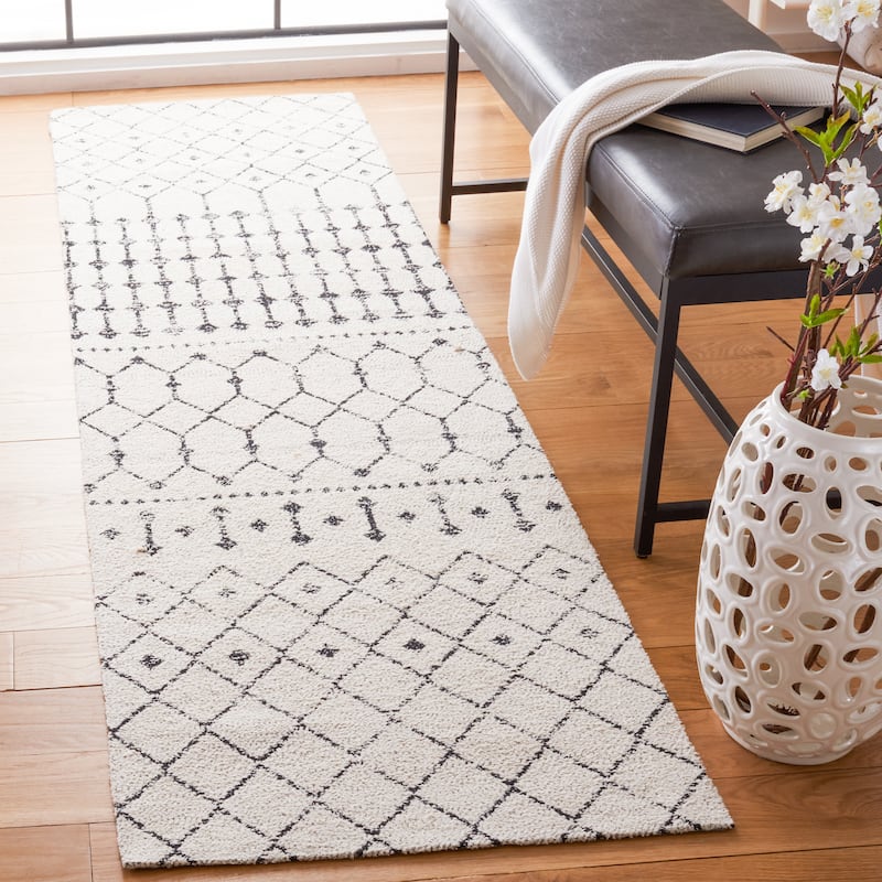 SAFAVIEH Handmade Classic Vintage Selamije Moroccan Cotton Rug - 2'3" x 8' Runner - Beige/Black