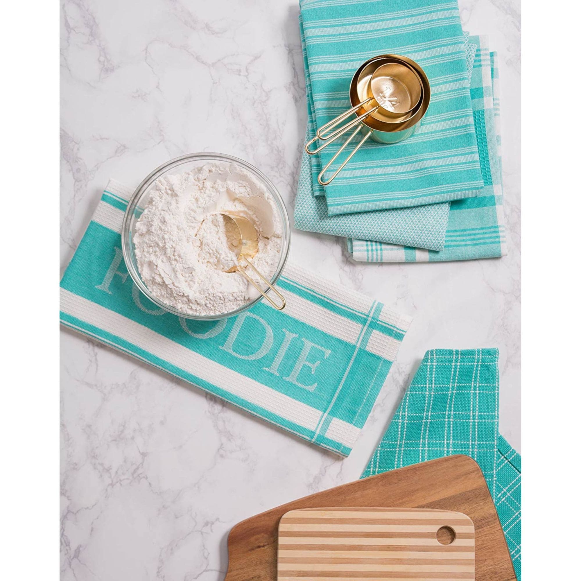 https://ak1.ostkcdn.com/images/products/is/images/direct/fc9c7802f7a624cad136f50f82c858001c5922a7/Set-of-5-Teal-Dish-Cloths-and-Dish-Towels-28%22-x-18%22.jpg