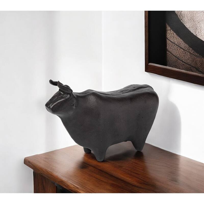 HomeRoots 6" Black Metal Tabletop Sculpture - 4" W x 9" D x 6" H