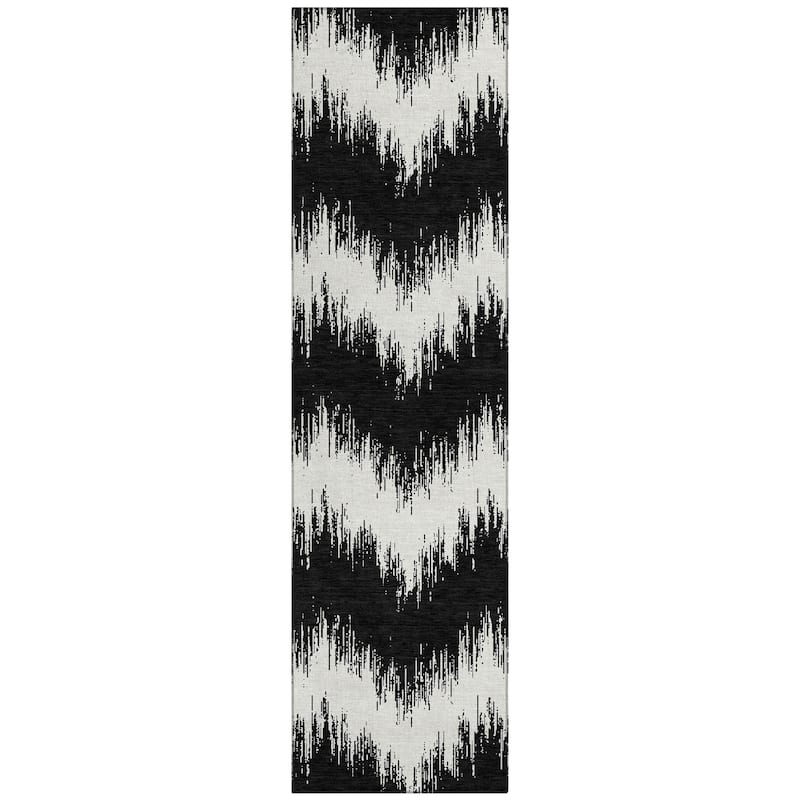 Machine Washable Indoor/ Outdoor Chantille Modern Chevron Rug