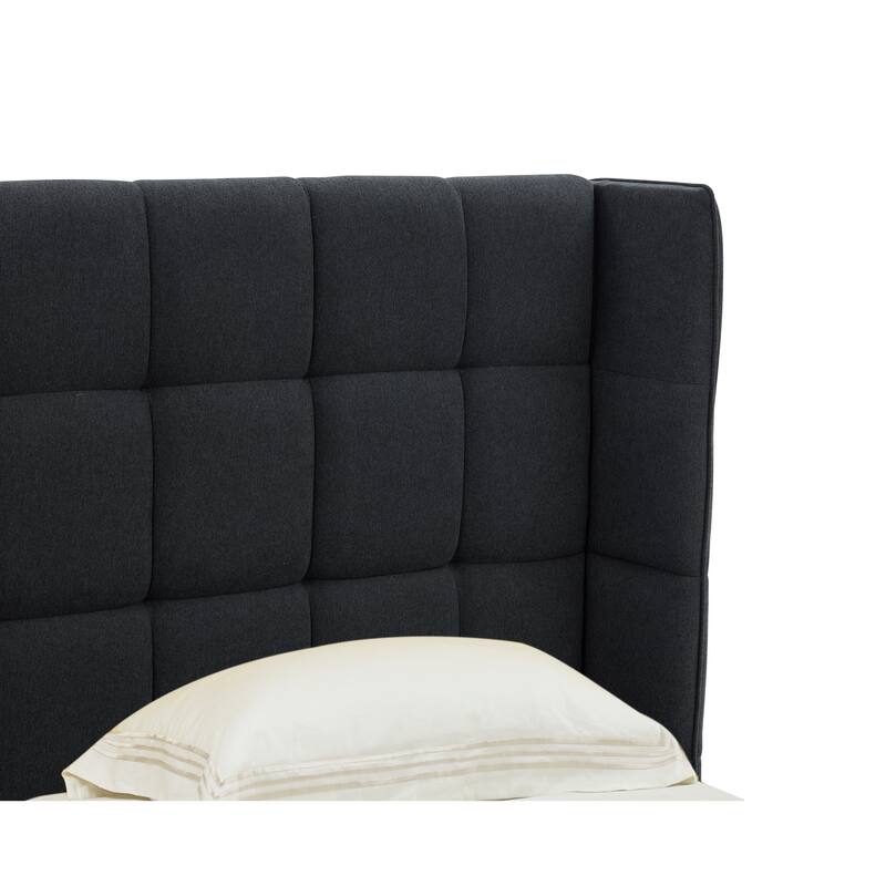 SAFAVIEH Couture Emerson Grid Tufted Bed