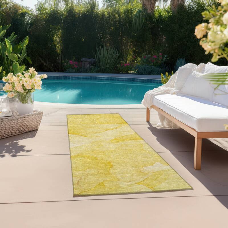Dax Modern Art-Inspired Weather Resistant Blended Style Outdoor Rug