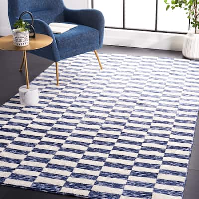 SAFAVIEH Easy Care Machine Washable Kazik Geometric Rug