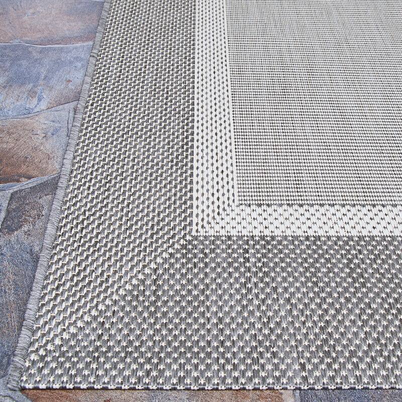 Pergola Channel Indoor/ Outdoor Area Rug