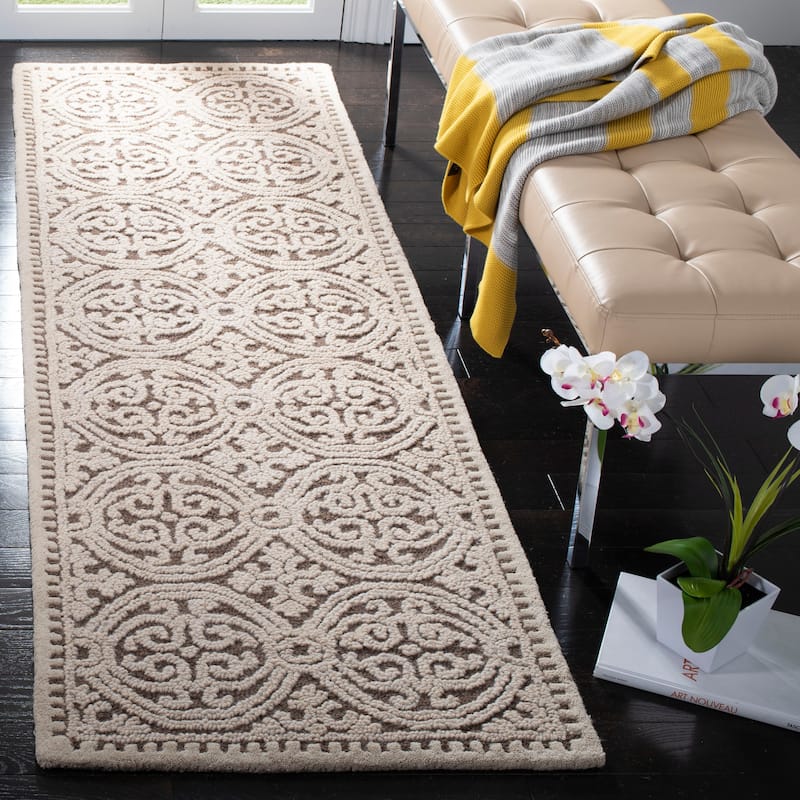 SAFAVIEH Handmade Cambridge Angiola Modern Moroccan Wool Rug - 2'6" x 16' Runner - Tan/Multi
