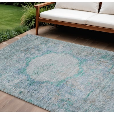 HomeRoots Oriental Traditional Rectangle Outdoor Rug
