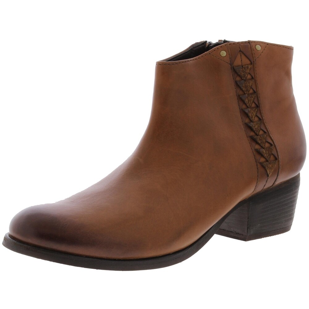 clarks venture moon boots