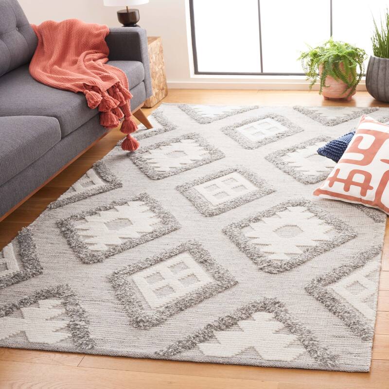 SAFAVIEH Handmade Natura Aladina Rustic Diamond Trellis Wool Rug - 6' Square - Grey/Ivory