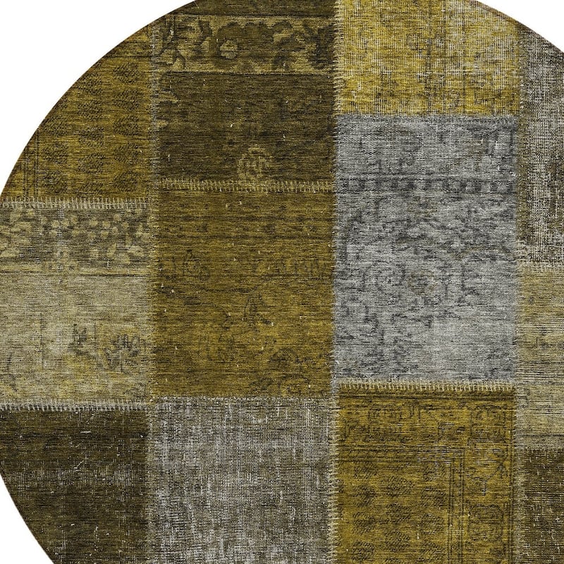 HomeRoots Patchwork Transitional Rectangle Outdoor Rug