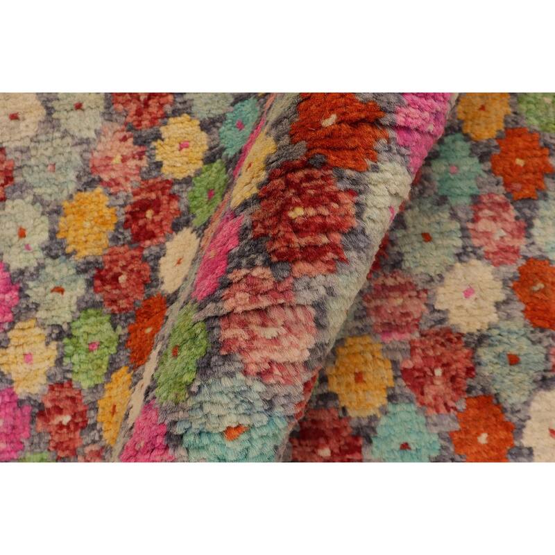 Shabby Chic Balochi Barr Gray/Red Hand Knotted Wool Rug - 3'0'' x 4'11''