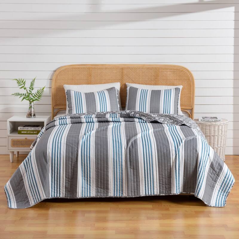 Linery & Co. Coastal Microfiber Quilt Set With Shams. - Coastal Stripe - King