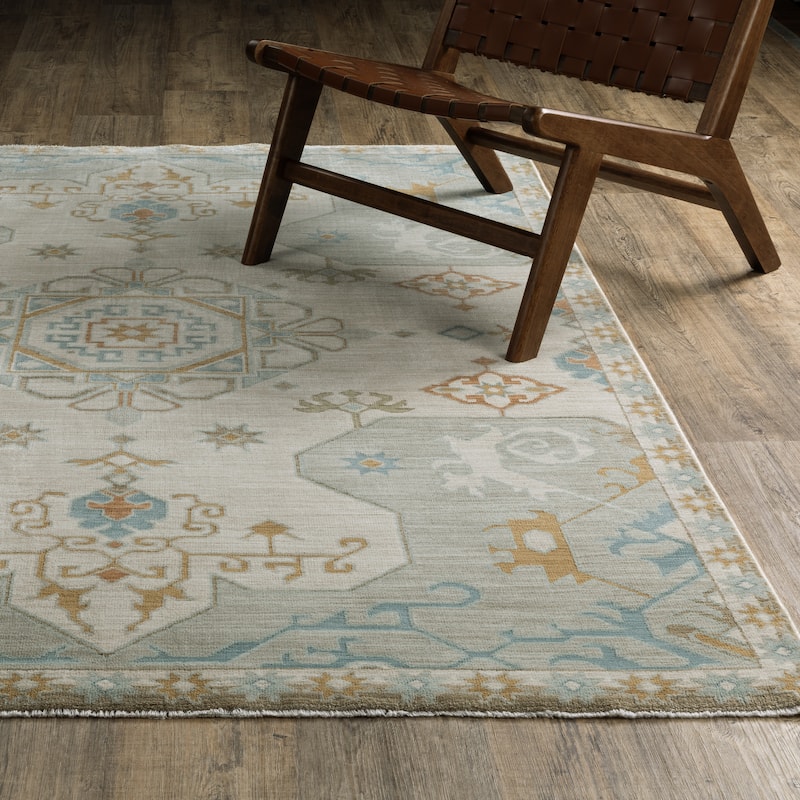 Meadow Bohemian Old World Inspired Grey/ Blue Area Rug - 5' 3" x 7' 6" - Beige/ Grey - Rectangle