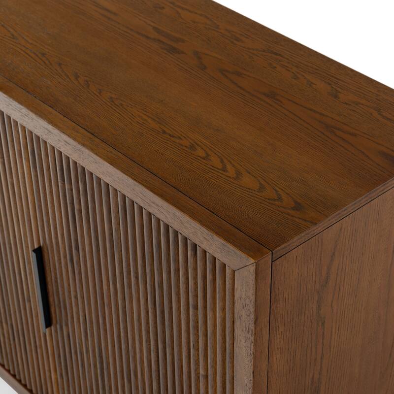 SAFAVIEH Couture Shelbie 3-Door Reeded Sideboard - 60"W x 18"D x 32"H