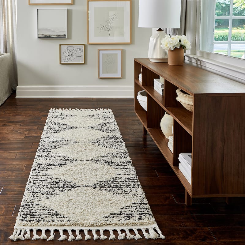 Nuloom Denton Diamond Shag Tassel Area Rug - 2'8" x 8' Runner - Ivory