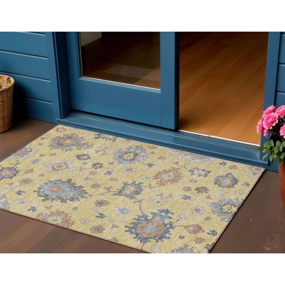 HomeRoots Floral Transitional Rectangle Outdoor Rug