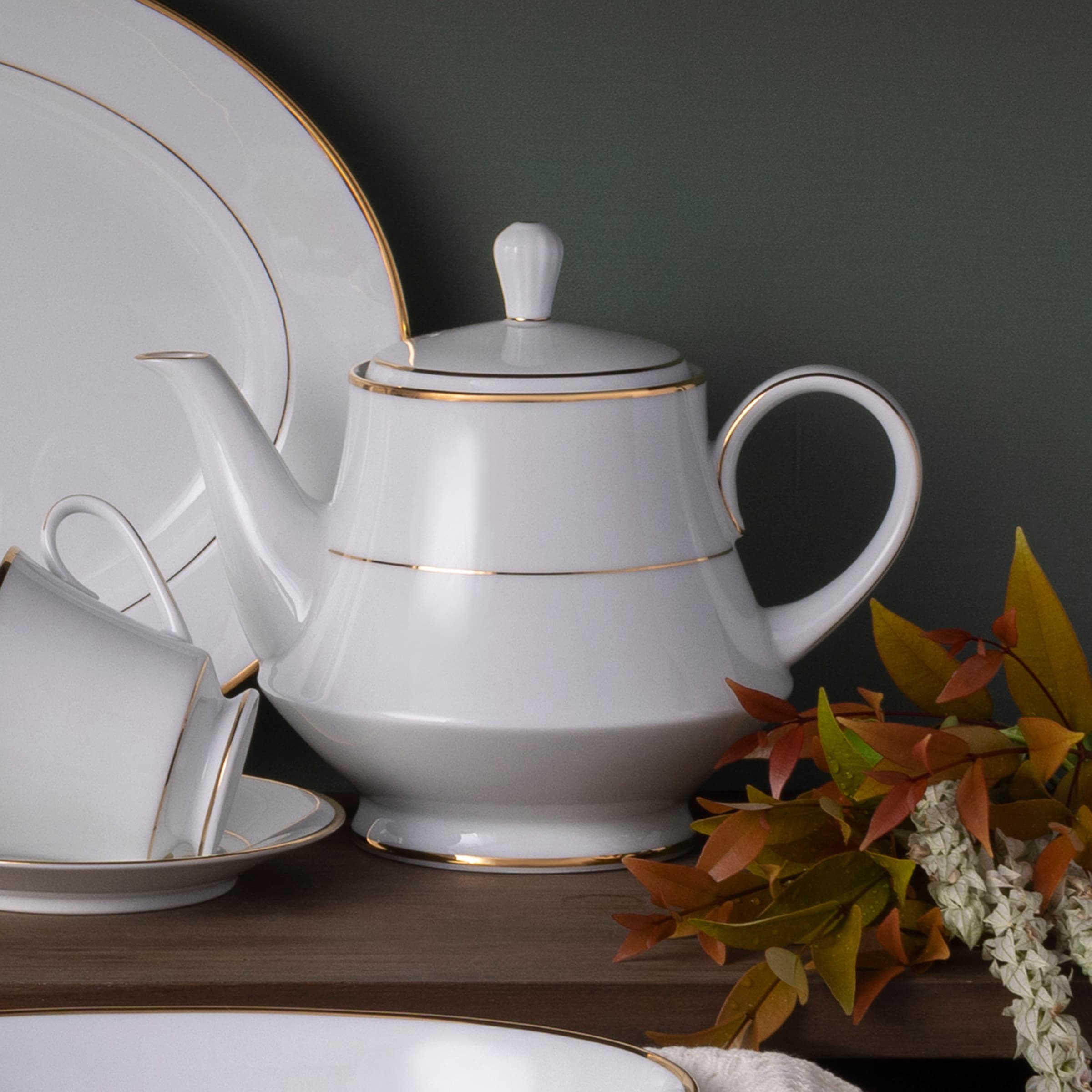 Heritage Tea Pot, 38 oz. - Overstock - 43499329