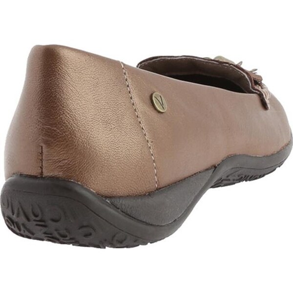 vionic loafer