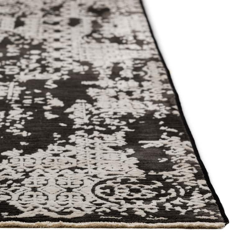Nelson Vintage Distressed Oriental Medallion Machine Made Rug