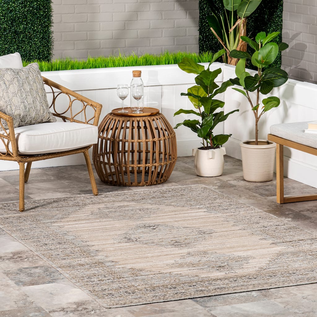 Nuloom Deena Vintage Machine Washable Indoor/Outdoor Area Rug