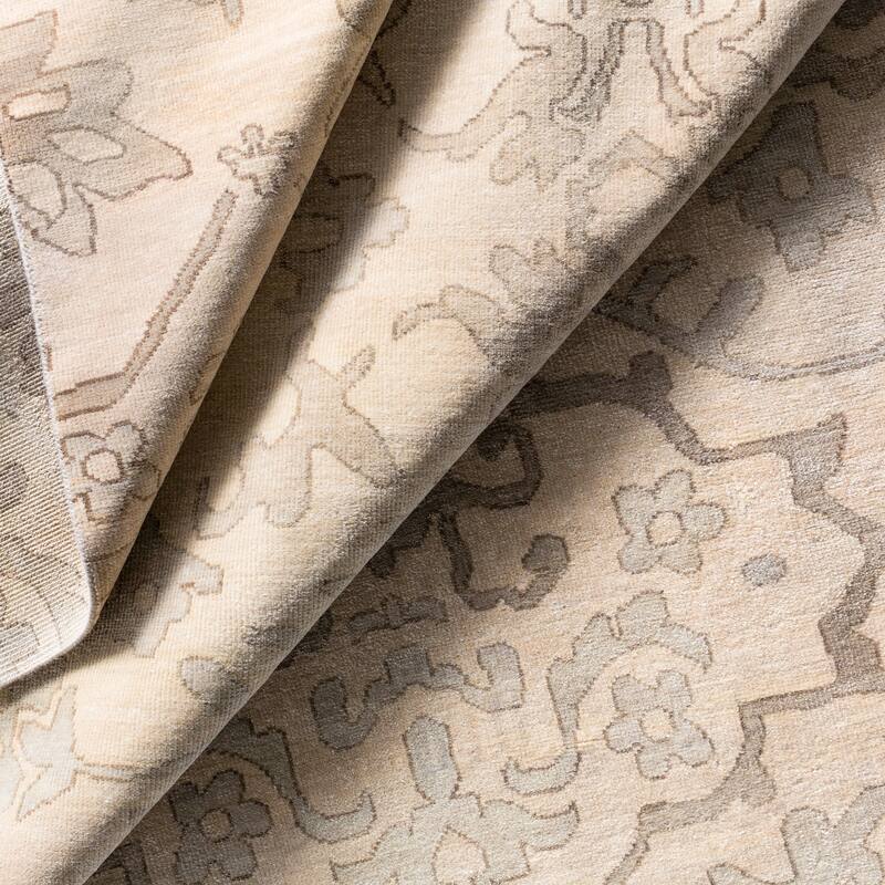 Hand-Knotted Keswick Floral New Zealand Wool Area Rug