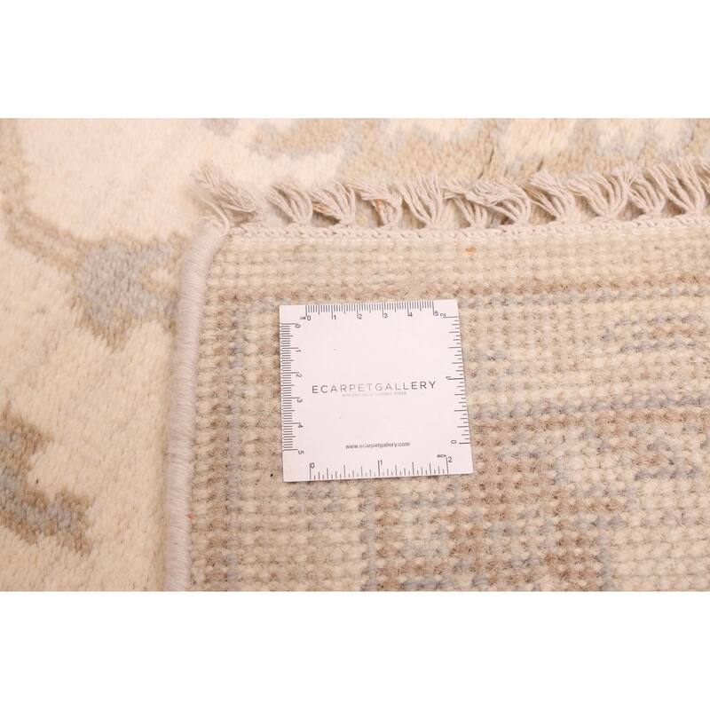 ECARPETGALLERY Hand-knotted Royal Oushak Ivory Wool Rug - 6'2 x 8'6