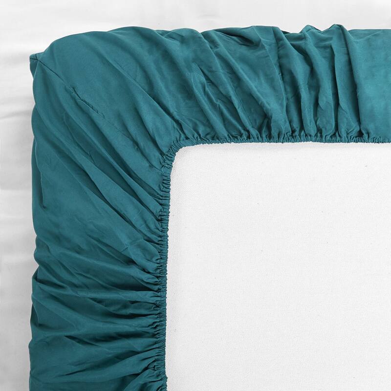 Serenta 4-piece Luxury Embroidered Bed Sheet Set