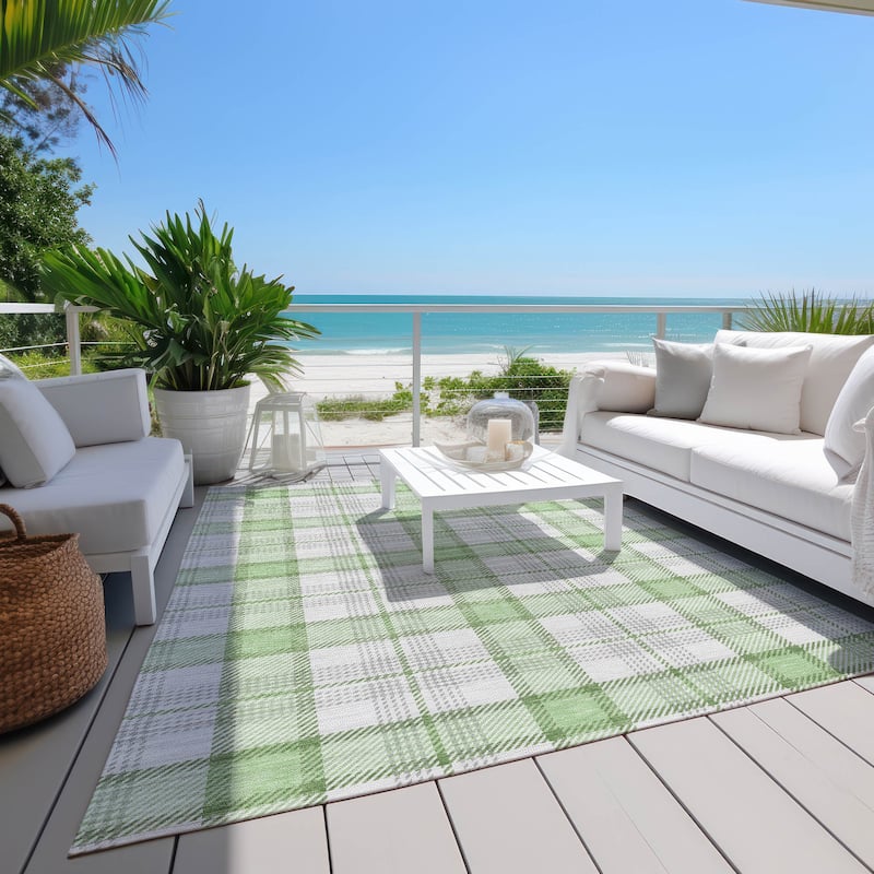 Machine Washable Indoor/ Outdoor Casual Plaid Chantille Rug