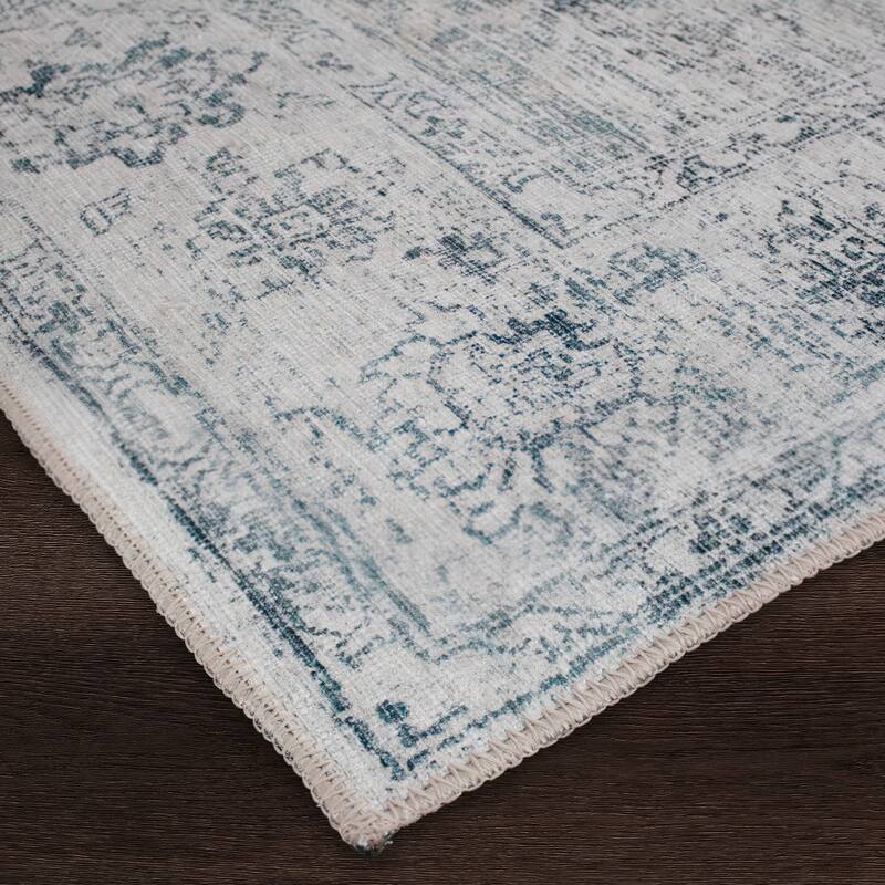 Chloe 5' x 7'3" ft Handwoven Indoor Rug, Blue/Grey - 5' x 7'3" ft