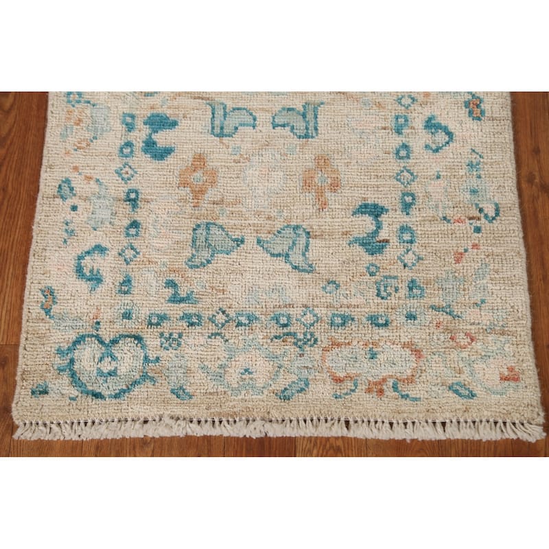 Hand Knotted Oriental 100% Wool Carpet Transitional Floral Beige & Ivories Oushak Area Rug - 2' 11'' X 2' 0''