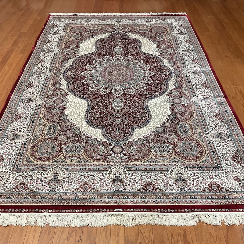 HERAT ORIENTAL Handmade 6'5" x 9'10" Kashmiri Silk Rug - 6'5" x 9'10"