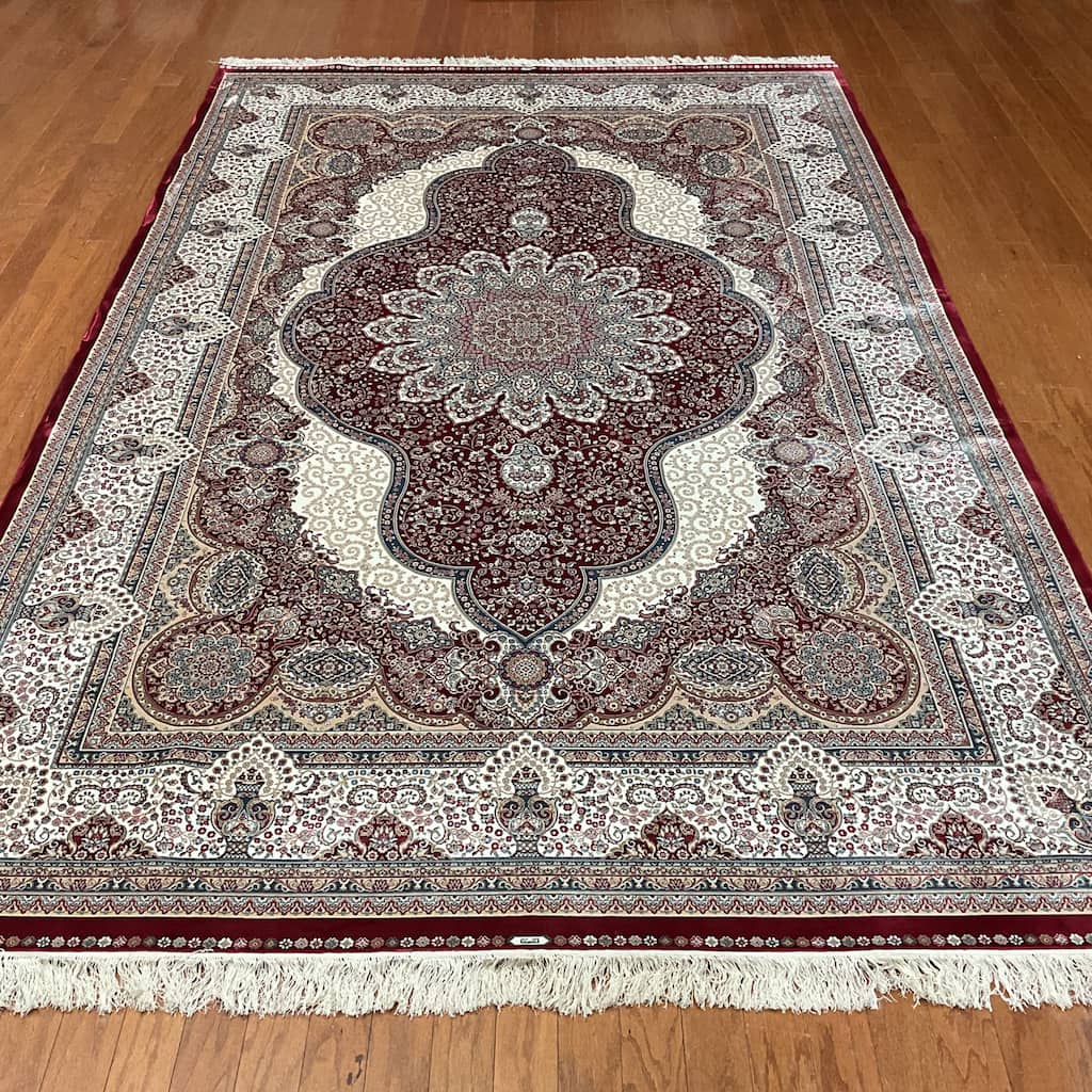 HERAT ORIENTAL Handmade 6'5" x 9'10" Kashmiri Silk Rug - 6'5" x 9'10"