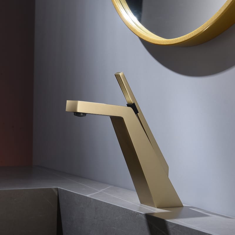 Solid Brass Single-handle Bathroom Vanity Sink Faucet