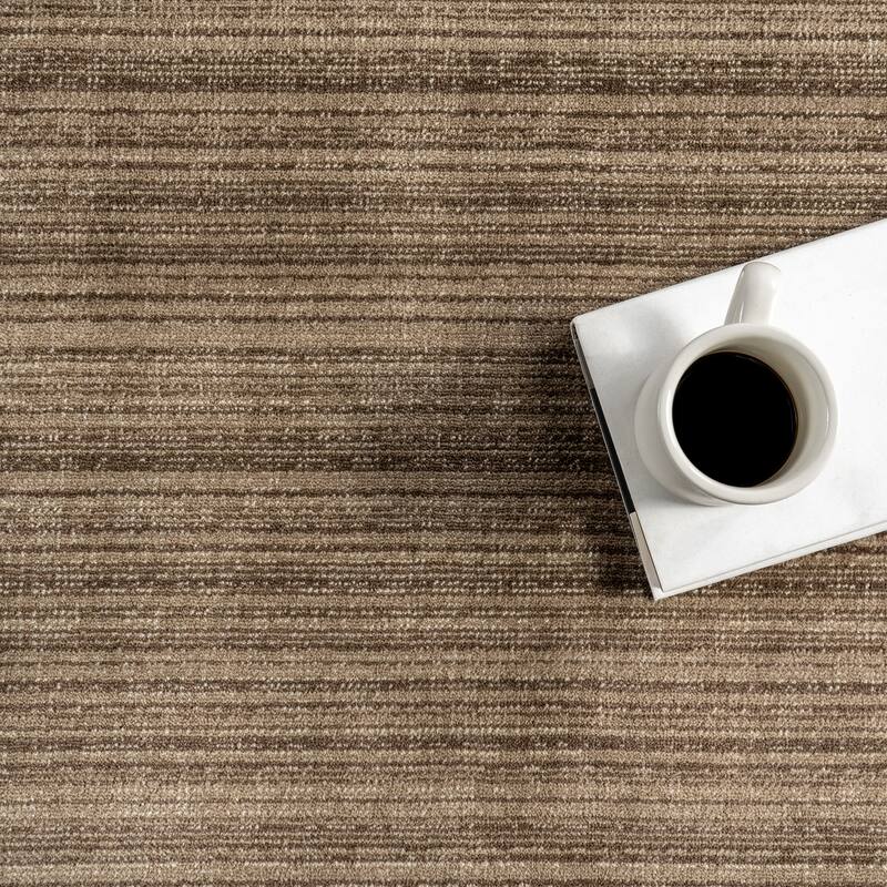 Nuloom Raya Contemporary Solid Area Rug